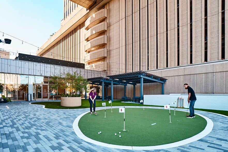 More Photos Of 451 Florida St & 450 Laurel St, Baton Rouge Unknown For Lease