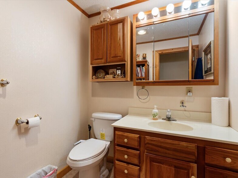 More Photos Of 1435 Anne St NW, Bemidji Office For Sale
