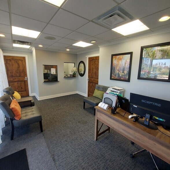 More Photos Of 6112-6122 E 61st St, Tulsa Medical For Sale