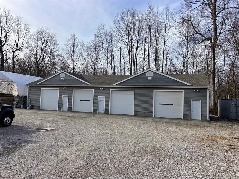 More Photos Of 87 Spencer Plain Rd, Old Saybrook Service For Lease