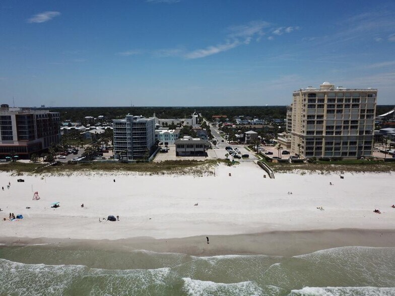 More Photos Of 831 N 1st St, Jacksonville Beach General Retail For Sale