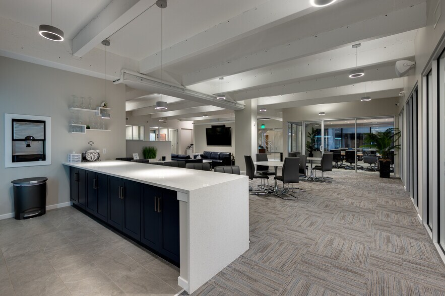 More Photos Of 4575 Via Royale, Fort Myers Office For Sale