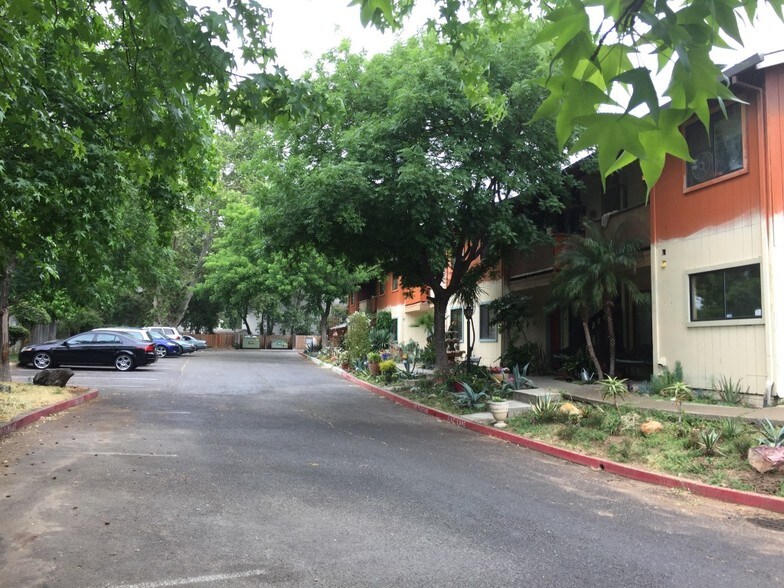 More Photos Of 4835 Orange Grove Ave, Sacramento Apartments For Sale