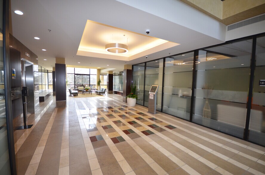 More Photos Of 8834 N Capital of Texas Hwy, Austin Office For Lease