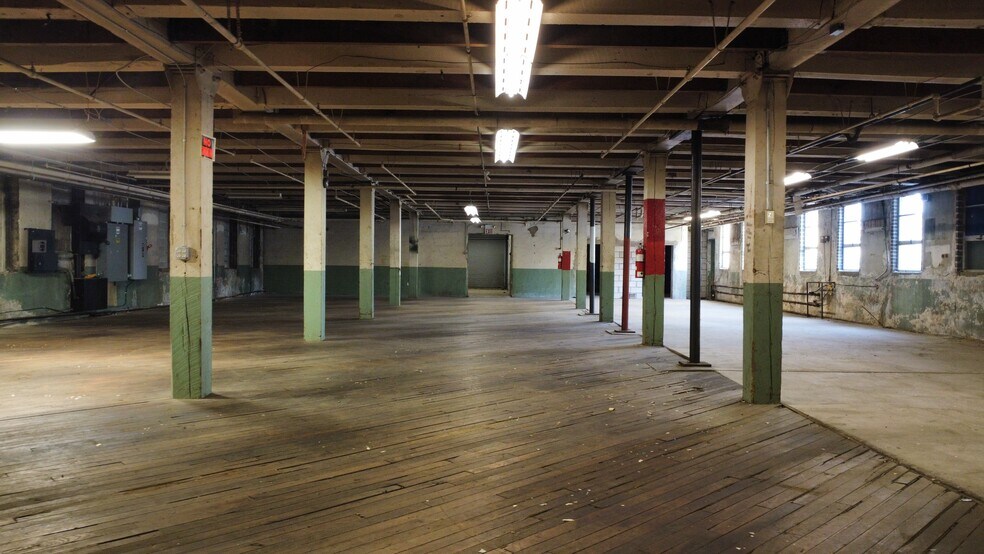 More Photos Of 813 N 4th St, Allentown Warehouse For Sale