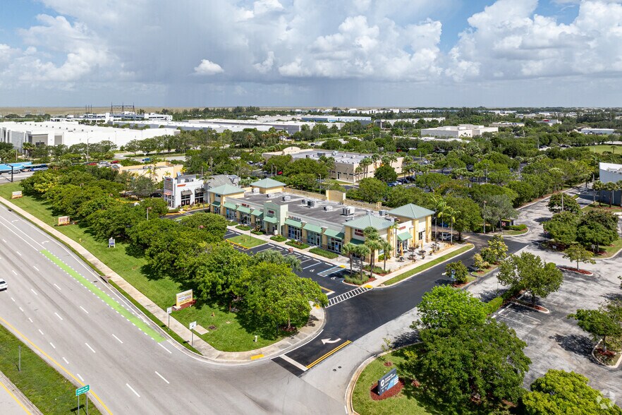 More Photos Of 10101-10181 W Commercial Blvd, Tamarac Storefront Retail Office For Lease