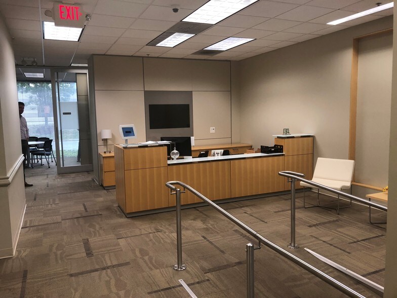 More Photos Of 6855 Deerpath Rd, Elkridge Office For Lease