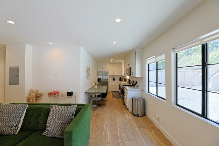 More Photos Of 22227 Pacific Coast Hwy, Malibu Apartments For Sale