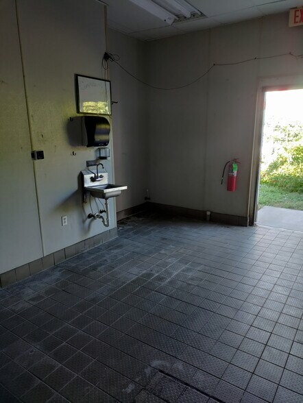 More Photos Of 29835 US Highway 19 N, Clearwater Restaurant For Lease