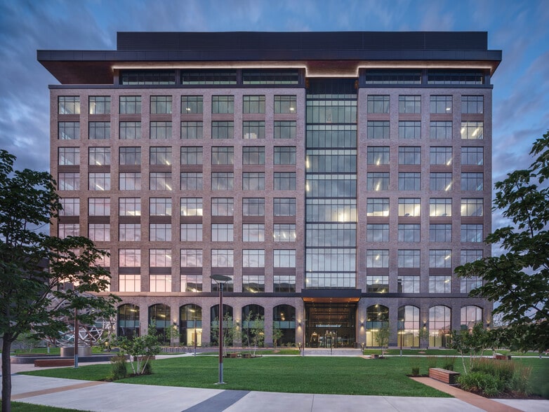 More Photos Of 1601 Utica Ave S, Minneapolis Office For Lease