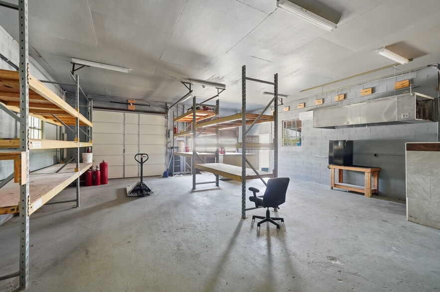 More Photos Of 13142 Albemarle Rd, Mint Hill Light Distribution For Sale