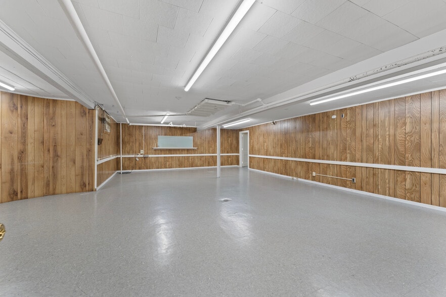 More Photos Of 21 Church St, Elmwood Park Religious Facility For Sale