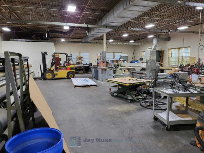 More Photos Of 604 South St, Holbrook Manufacturing For Sale