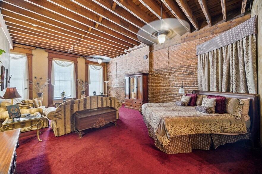 More Photos Of 210 Moody Ave, Galveston Storefront Retail Office For Sale