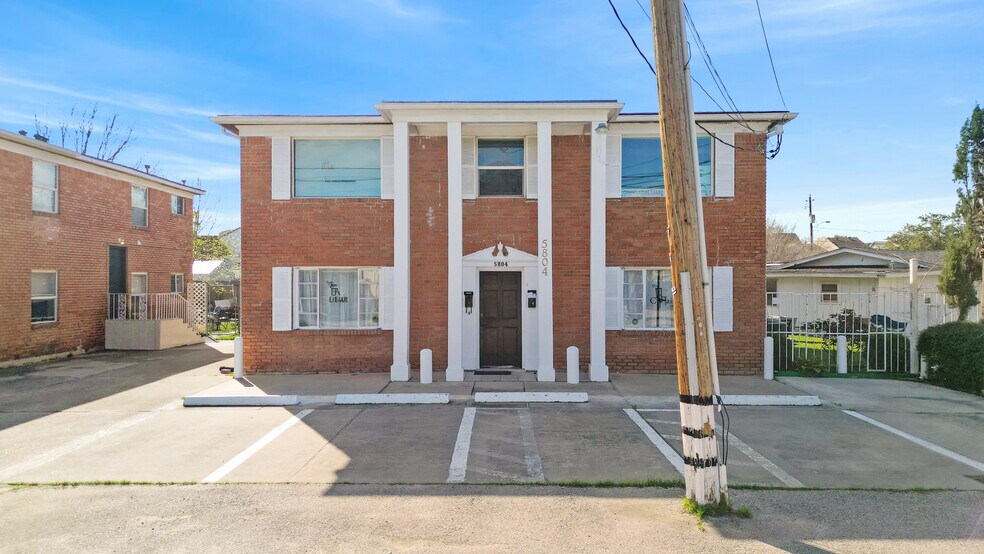 Primary Photo Of 5804 Newcastle St, Bellaire Office For Lease