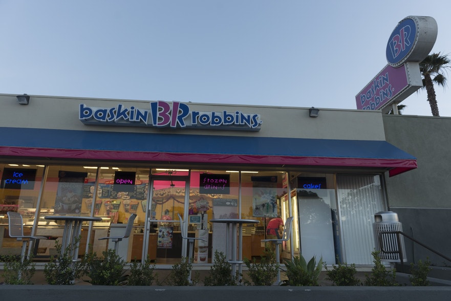 More Photos Of 4001-4011 W Point Loma Blvd, San Diego Unknown For Lease