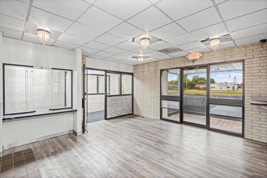 More Photos Of 21511 Van Dyke Ave, Warren Bank For Sale