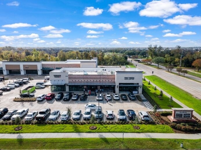 More Photos Of 9018-9034 Sienna Crossing Dr, Missouri City Unknown For Lease