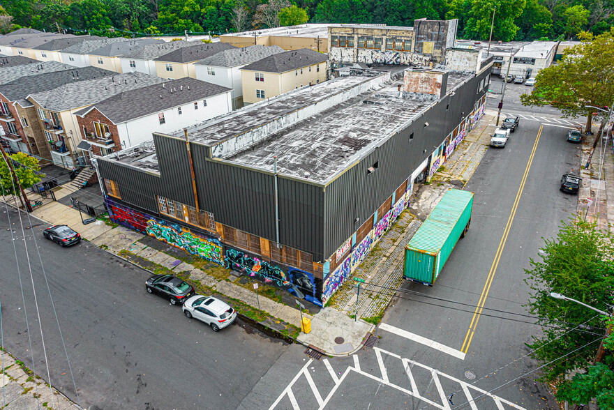 Primary Photo Of 161 Abington Ave, Newark Warehouse For Sale