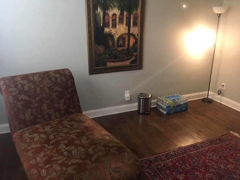 More Photos Of 330-332 E Belvedere Ave, Baltimore Apartments For Sale