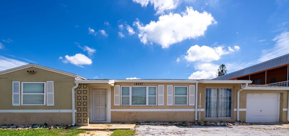 Primary Photo Of 18207 Gulf Blvd, Redington Shores Specialty For Sale