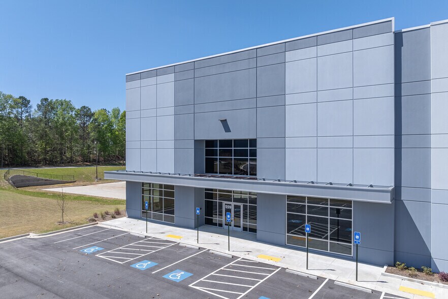 More Photos Of 400 Jerry Steele Ln, McDonough Distribution For Lease