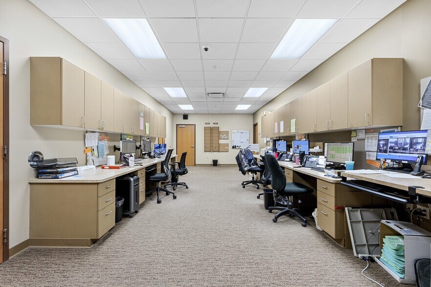 More Photos Of 4706 New Horizons Blvd, Appleton Medical For Sale