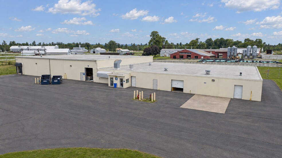 Primary Photo Of 641 Ridge Rd, Chazy Flex For Lease
