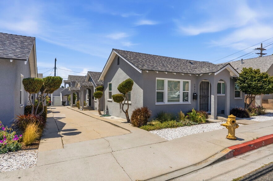 More Photos Of 1047 W 7th St, San Pedro Multifamily For Sale