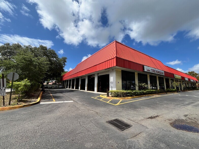 More Photos Of 6420-6464 W Commercial Blvd, Lauderhill Auto Repair For Lease