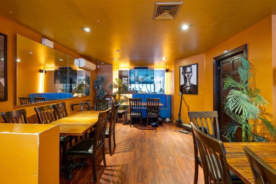 More Photos Of 344 E 59th St, New York Storefront Retail Office For Lease