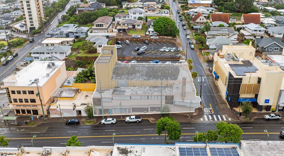 More Photos Of 3588 Waialae Ave, Honolulu Storefront Retail Office For Sale