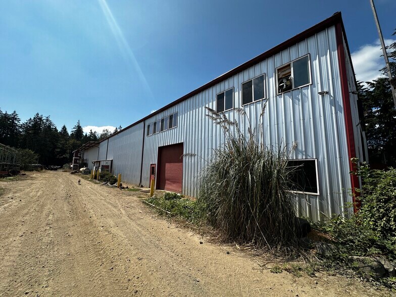 More Photos Of 747 Atlas Rd, Vader Warehouse For Sale