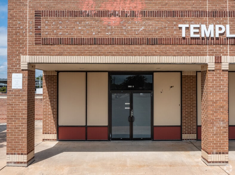 More Photos Of 1006 E Yager Ln, Austin Unknown For Lease