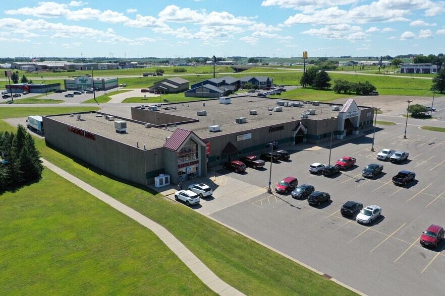 More Photos Of 1225 Timberlane Dr, Sauk Centre General Retail For Sale