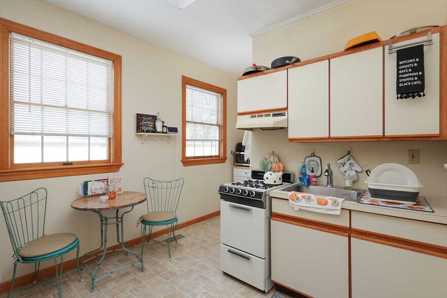 More Photos Of 102-104 South Ave W, Cranford Apartments For Sale