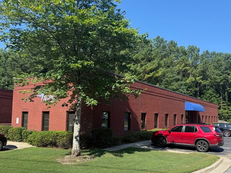 Primary Photo Of 99 Grove Park Ln, Woodstock Loft Creative Space For Sale