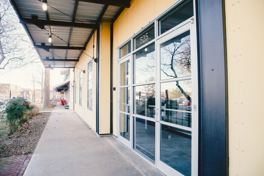 More Photos Of 525 S School Ave, Fayetteville Office Residential For Lease