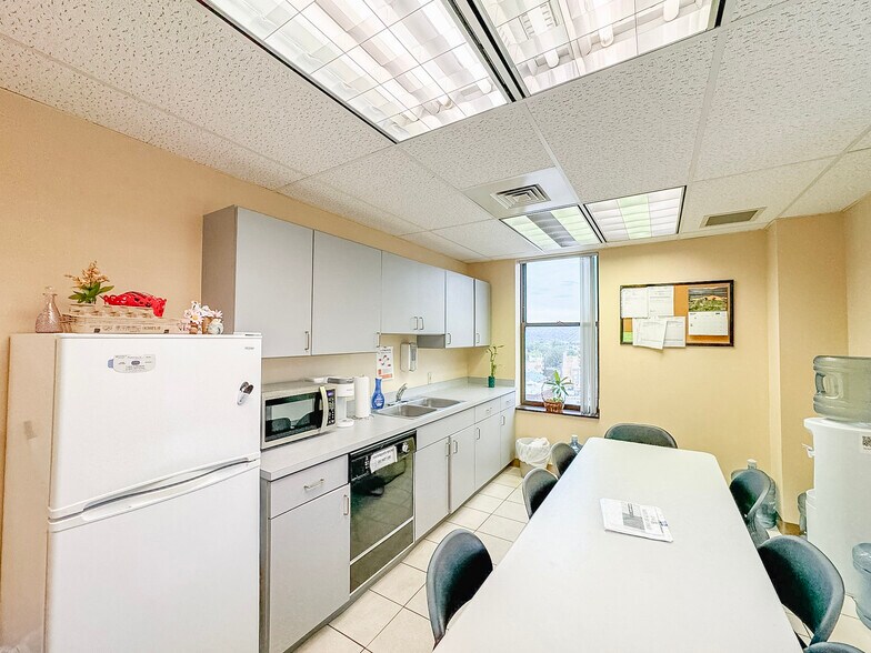 More Photos Of , Steubenville Unknown For Sale