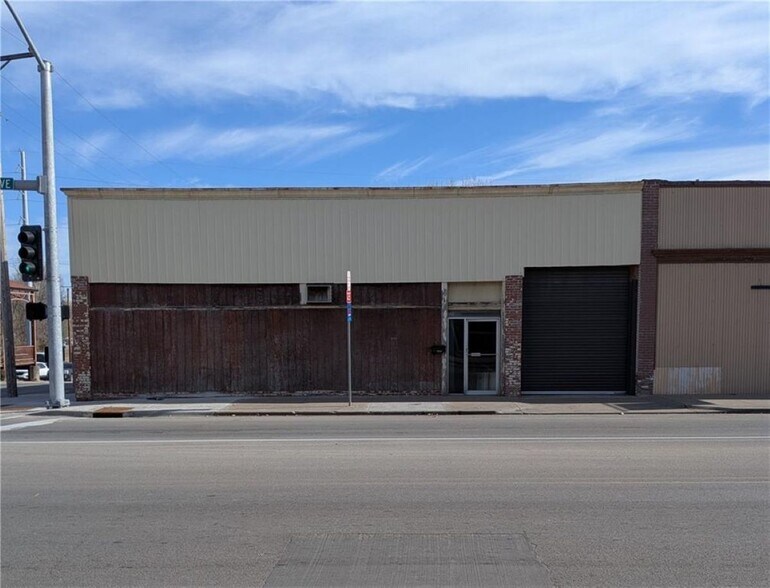 Primary Photo Of 2025 Saint Joseph Ave, Saint Joseph Industrial For Sale