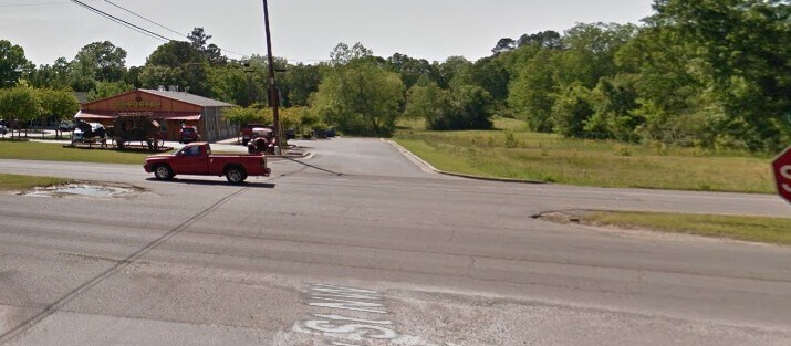 More Photos Of 2.6 +/- Acres 31 NW Hwy, Hartselle Land For Sale