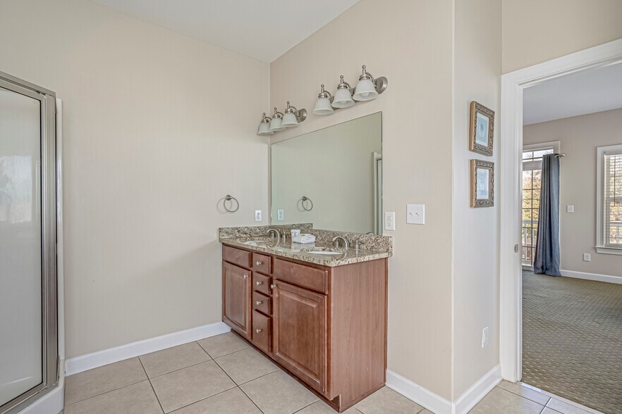 More Photos Of 703 37th Ave S, North Myrtle Beach Apartments For Sale