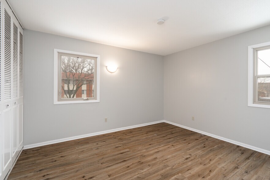 More Photos Of 2220 W 98th St, Bloomington Apartments For Sale