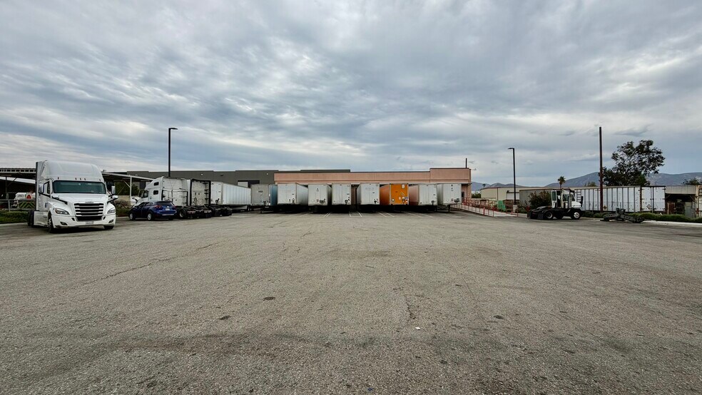 More Photos Of 11101 Calabash Ave, Fontana Truck Terminal For Sale