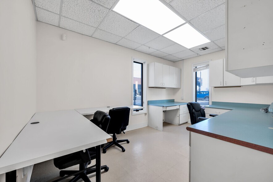 More Photos Of 102-104 S Main St, Manville Office Residential For Lease