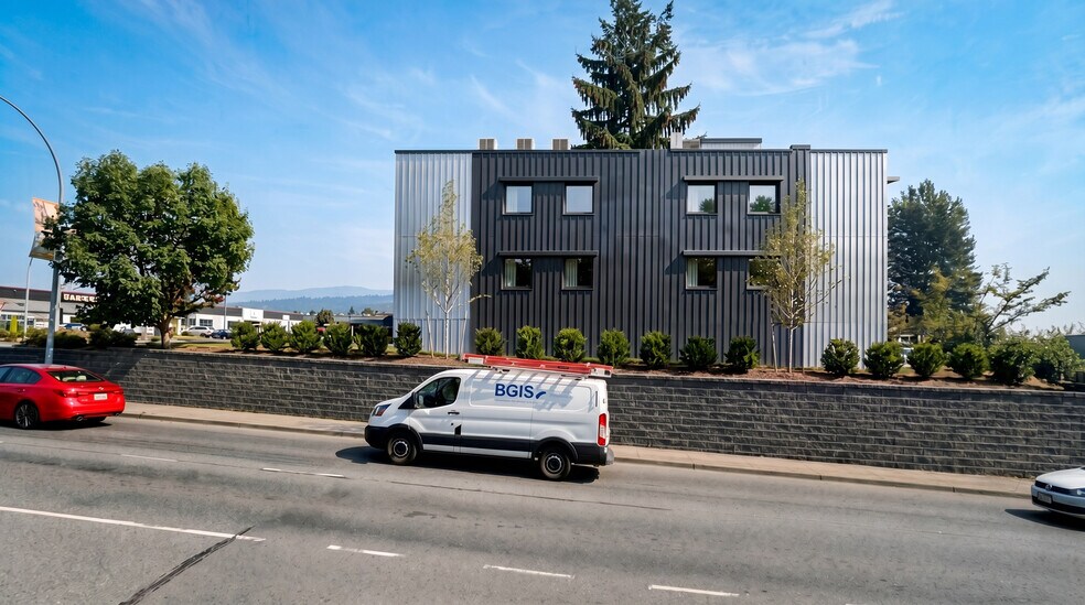 More Photos Of 4951 Jordan Av, Nanaimo Industrial For Lease