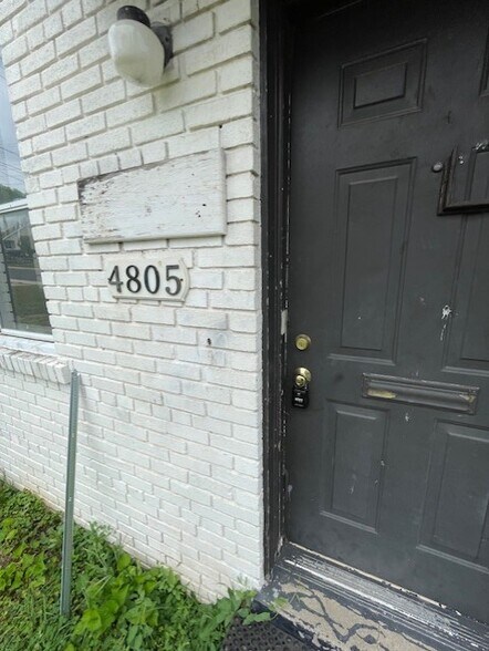 More Photos Of 4805 42nd Pl, Hyattsville Office For Lease