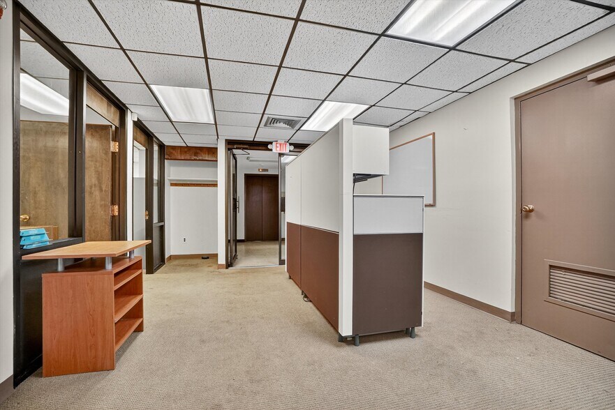 More Photos Of 74 Brookside Ave, Chester General Retail For Lease