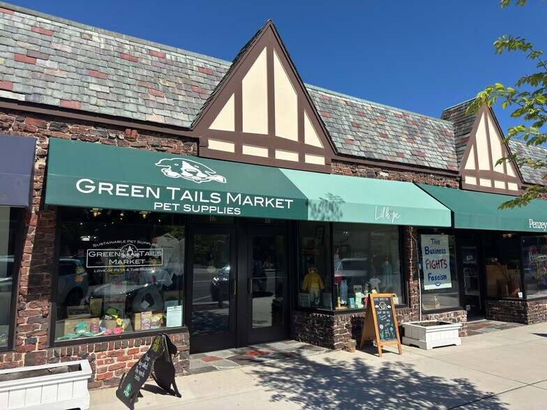 Primary Photo Of 10-18 Lasalle Rd, West Hartford Storefront For Lease
