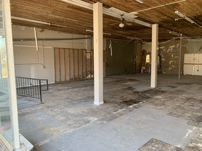 More Photos Of 1211 S Main St, Lillington Freestanding For Sale